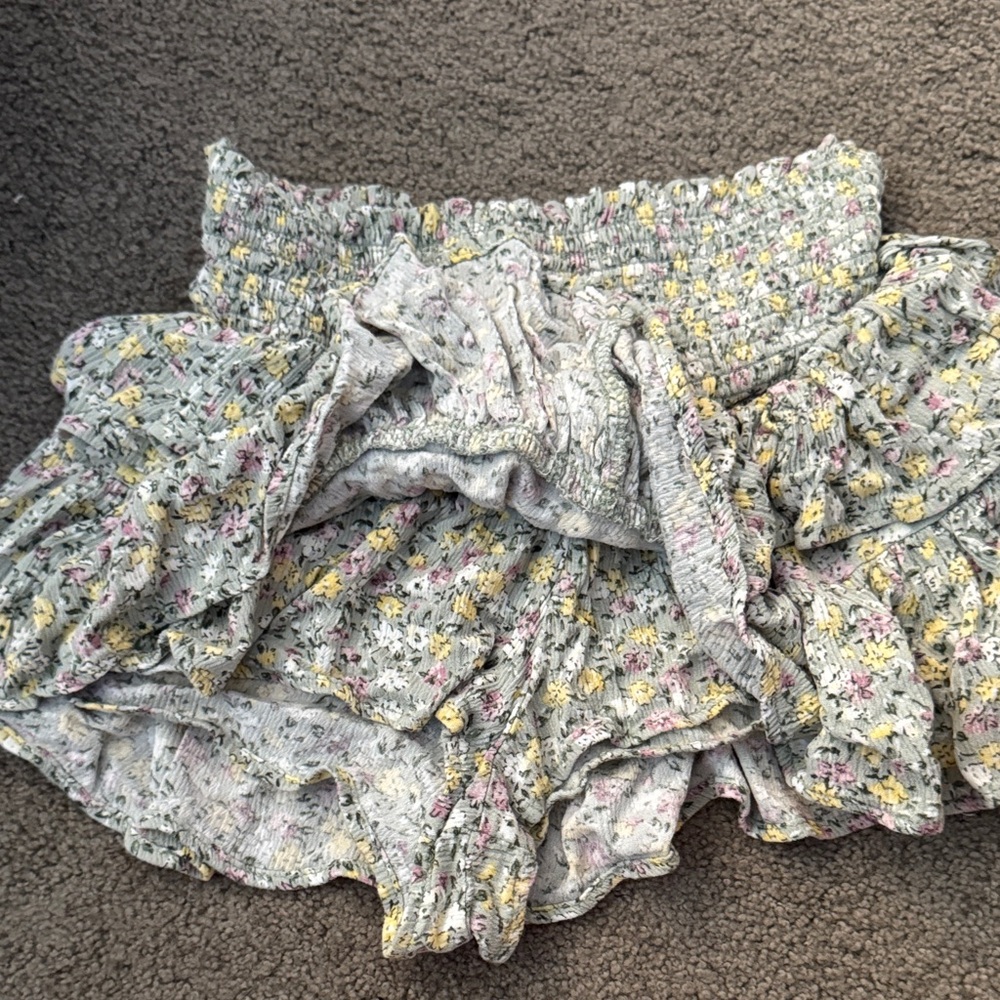 Floral Ruffle Mini skirt - Picture 2 of 2